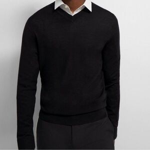 NWOT Theory men’s merino wool sweater black lightweight XL V-neck long sleeve